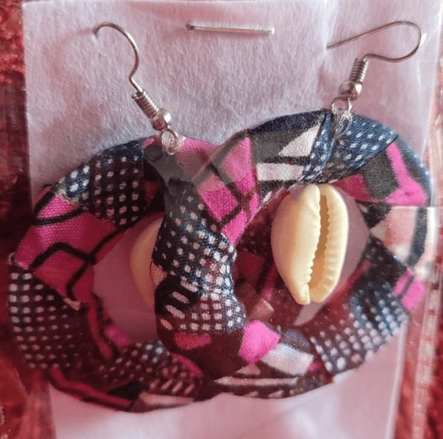 Boucles d&#039;oreilles fait main en Wax